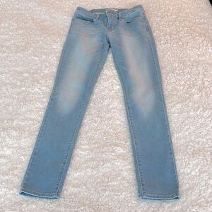 Levis’s 711 skinny jeans